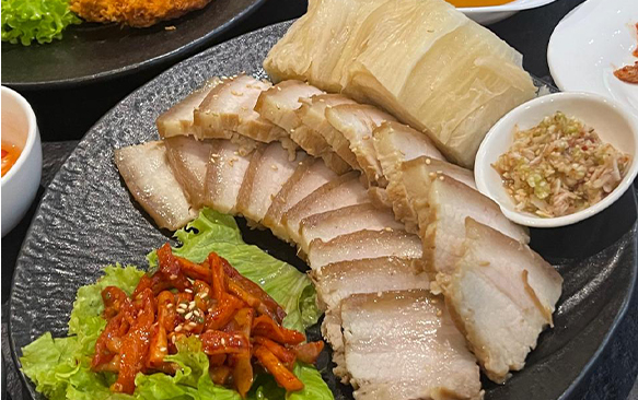 Dining-AboutUs-Juwon-02_583x366px