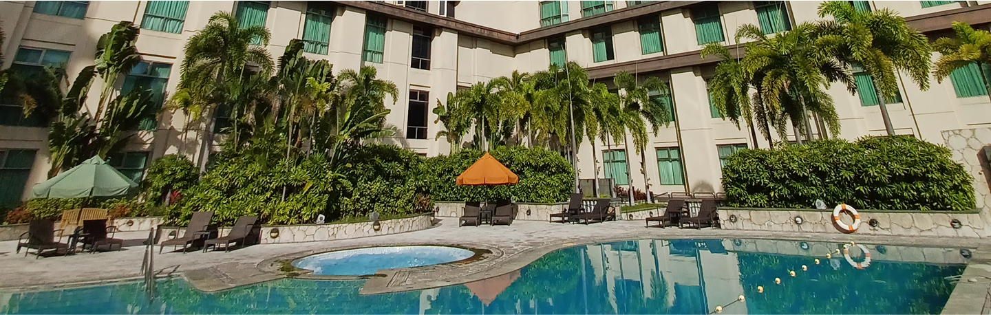 Resort_Carousel_1440x457_3